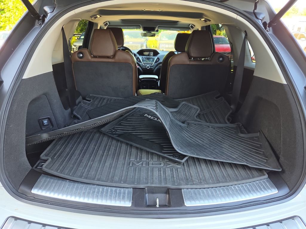 Used 2018 Acura MDX FWD w/ Advance Package image 17