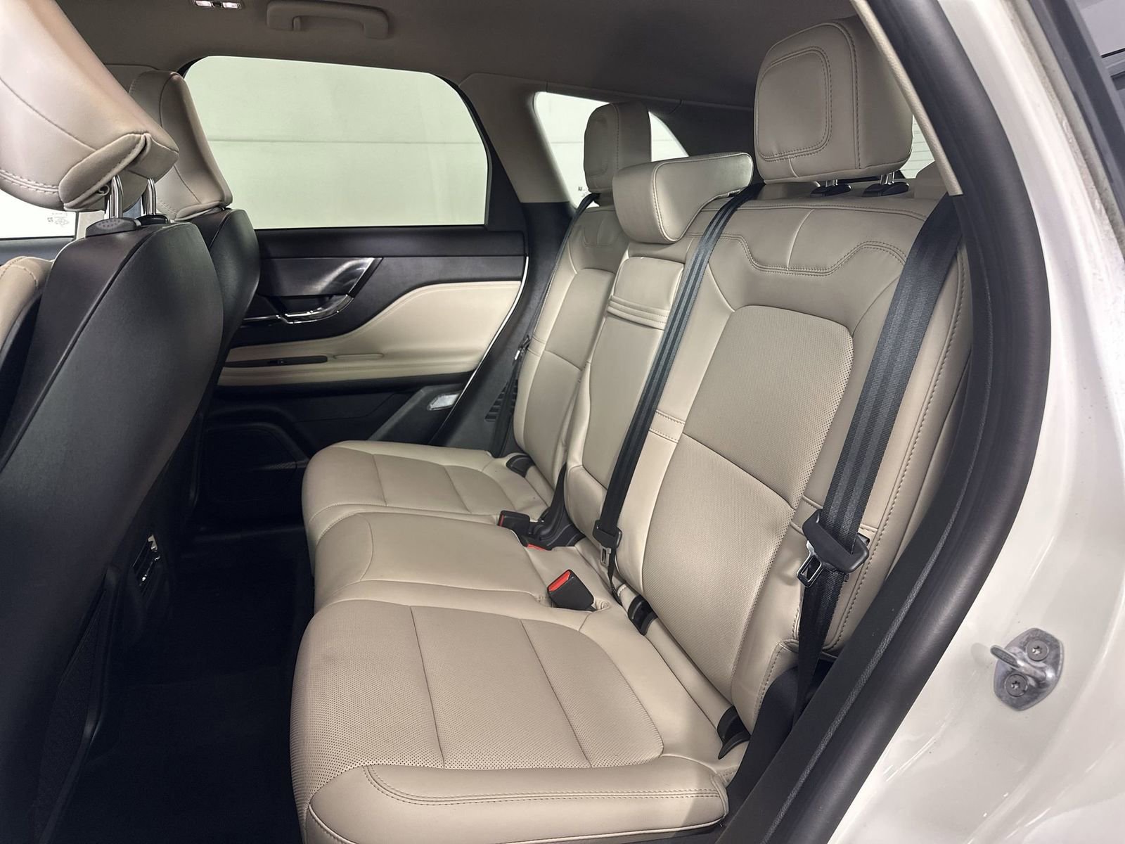 Used 2025 Lincoln Corsair FWD w/ Equipment Group 101A image 23