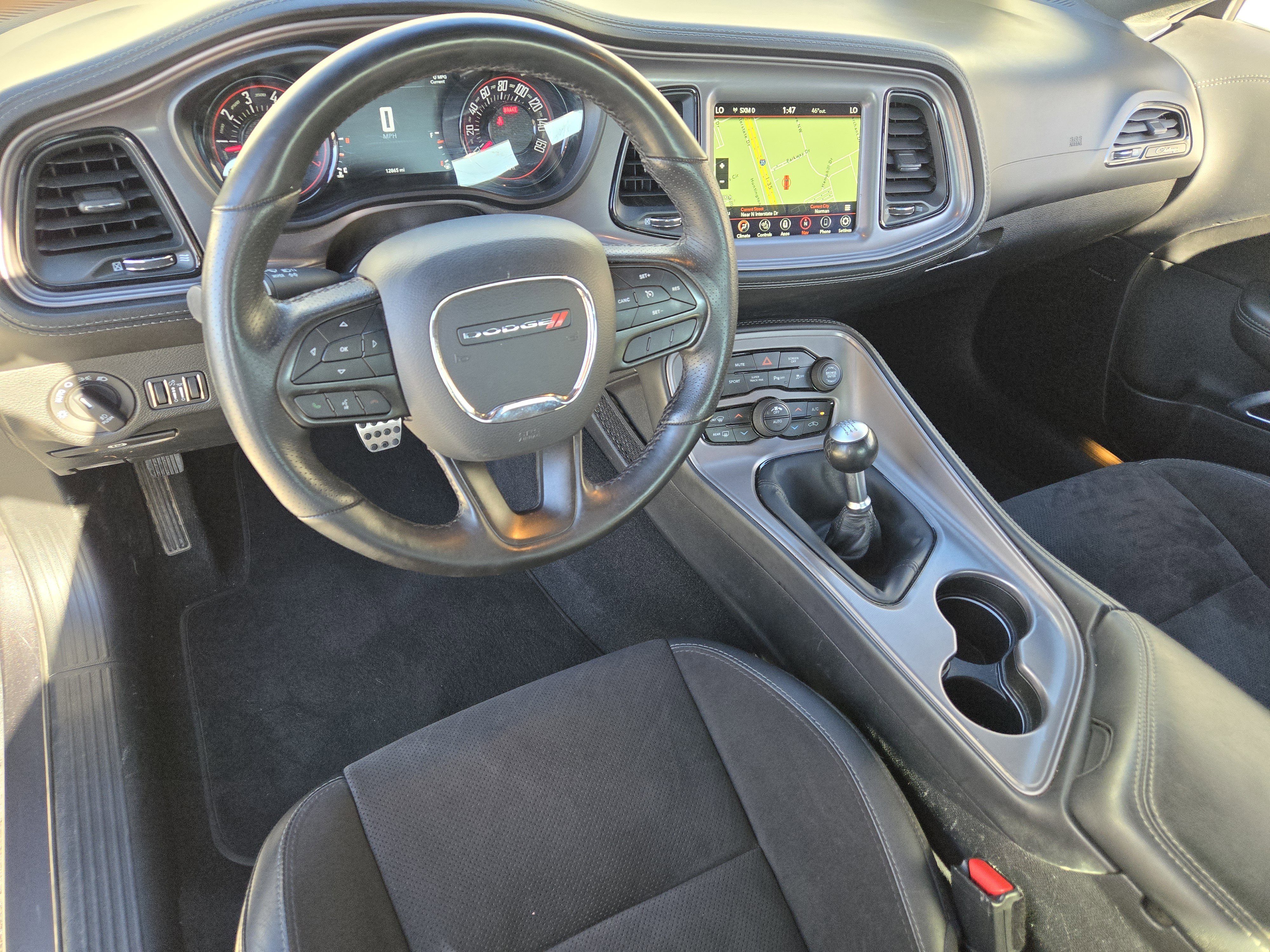 Used 2023 Dodge Challenger R/T w/ Plus Package image 27