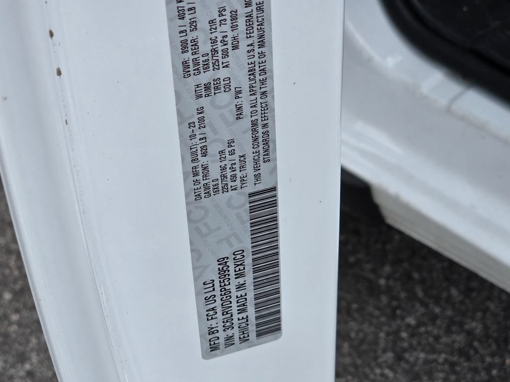 Used 2023 RAM ProMaster 2500 w/ Driver Convenience Group FWD image 30