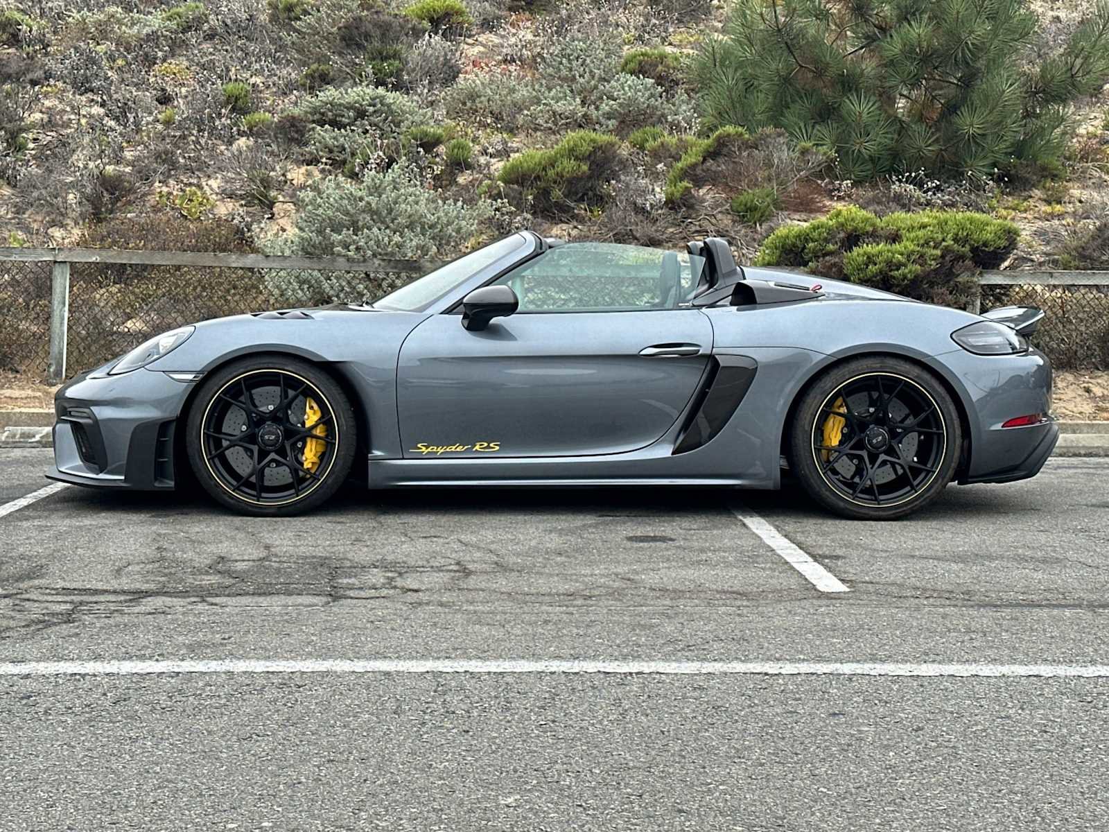 Certified 2025 Porsche 718 Boxster Spyder RS image 2