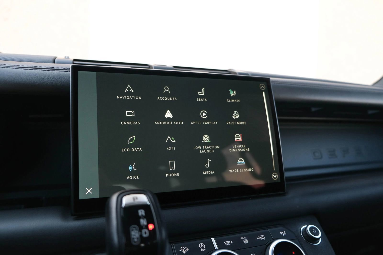 Used 2023 Land Rover Defender 110 X image 43