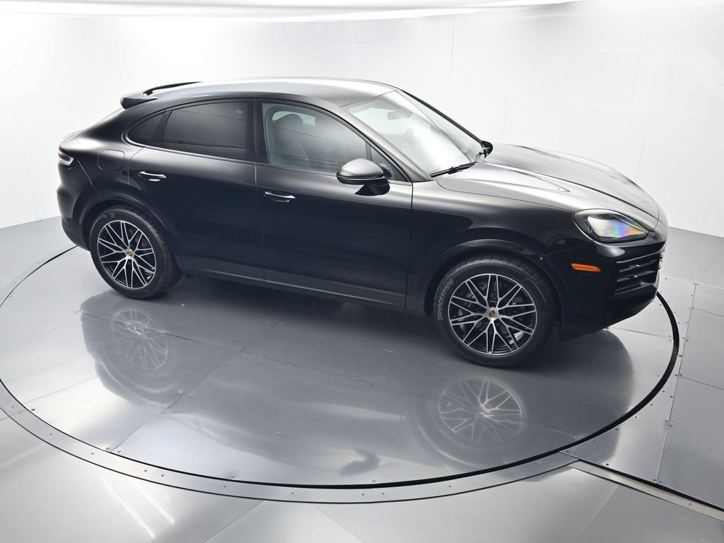 Certified 2024 Porsche Cayenne Coupe AWD/4WD image 41