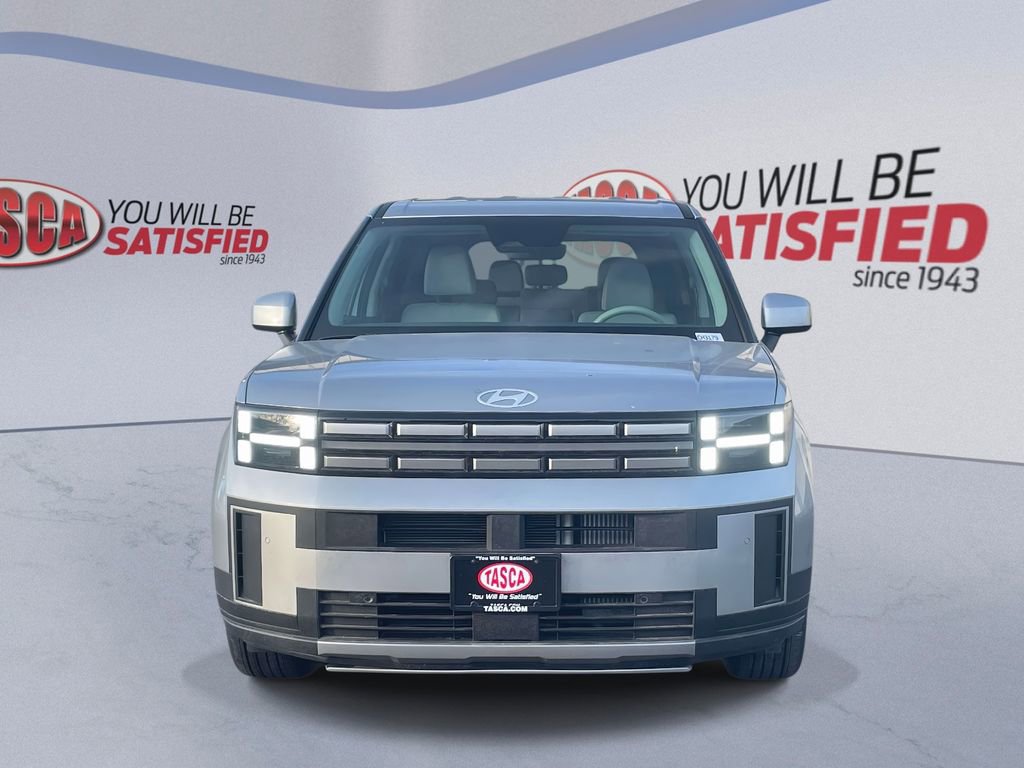 Used 2025 Hyundai Santa Fe SE image 2