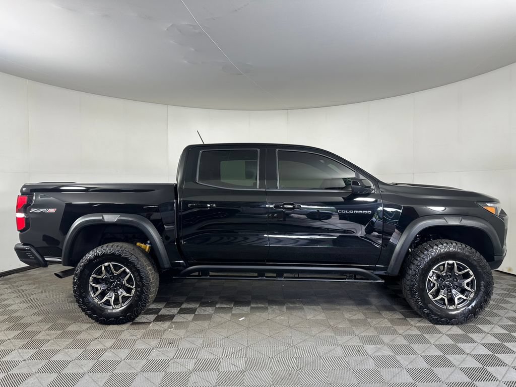 Used 2024 Chevrolet Colorado ZR2 w/ ZR2 Convenience Package III AWD/4WD image 6