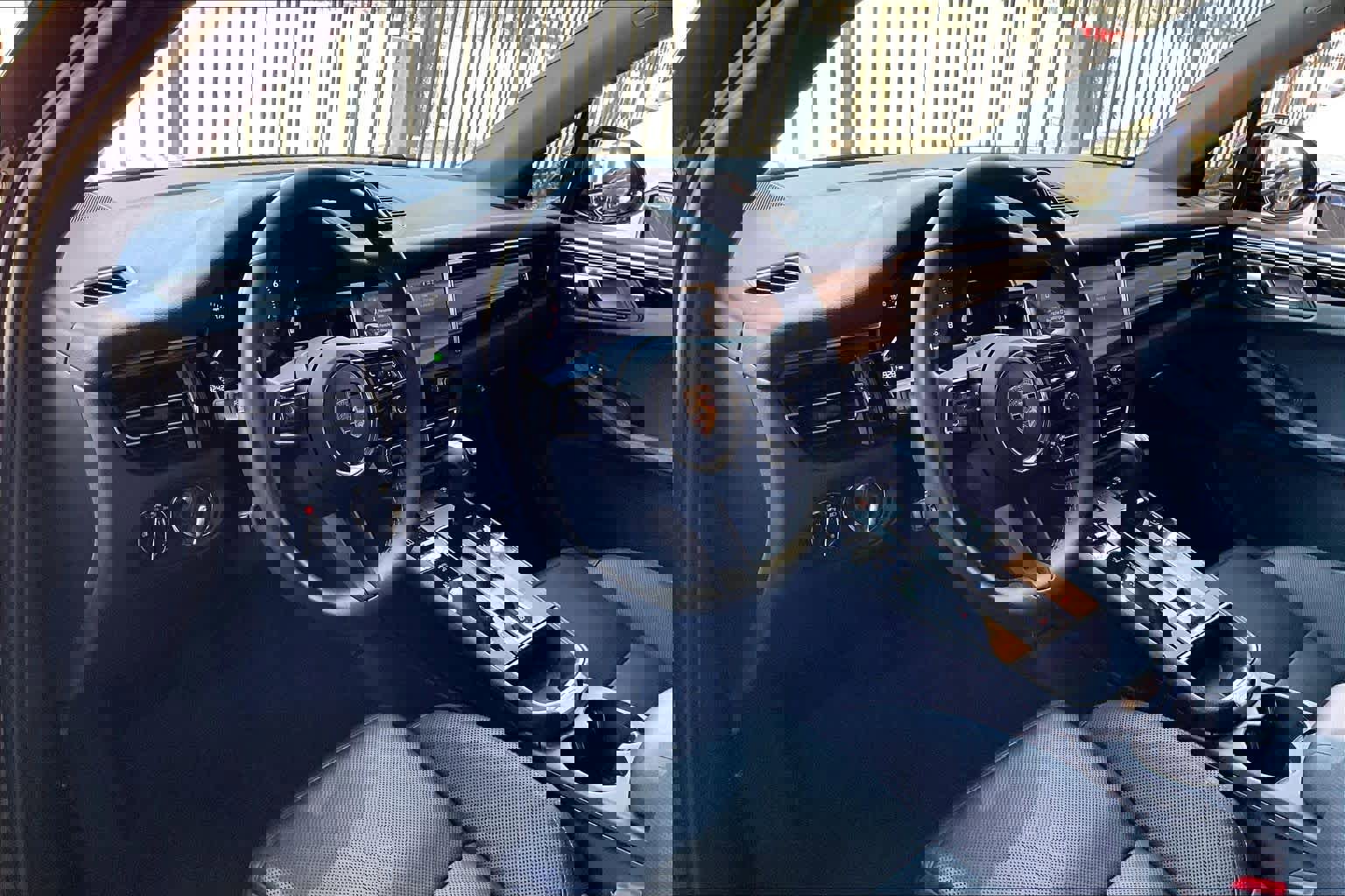 Used 2024 Porsche Macan S image 17