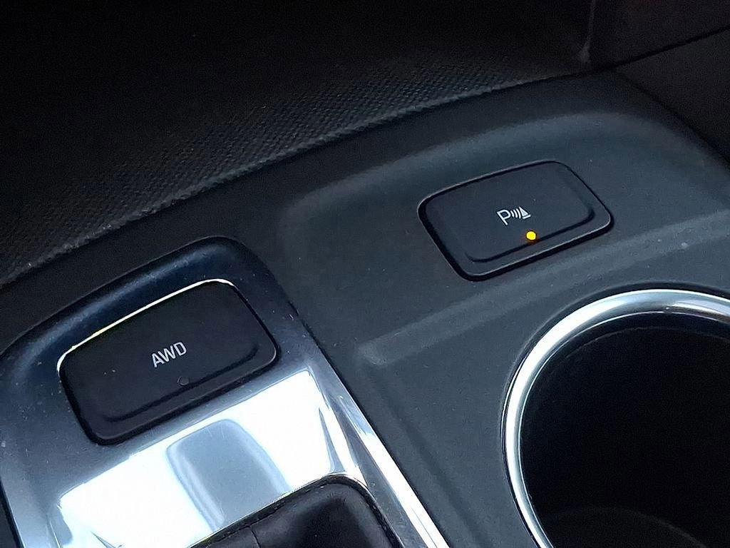 Used 2022 Chevrolet Equinox LT image 24