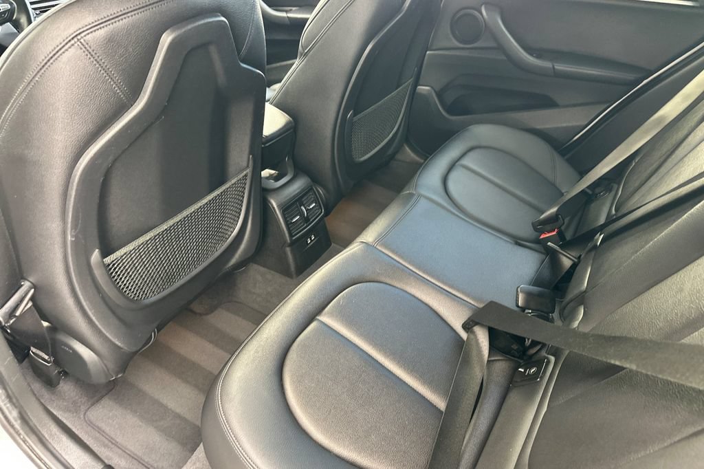 Used 2019 BMW X1 sDrive28i w/ M Sport Package FWD image 12