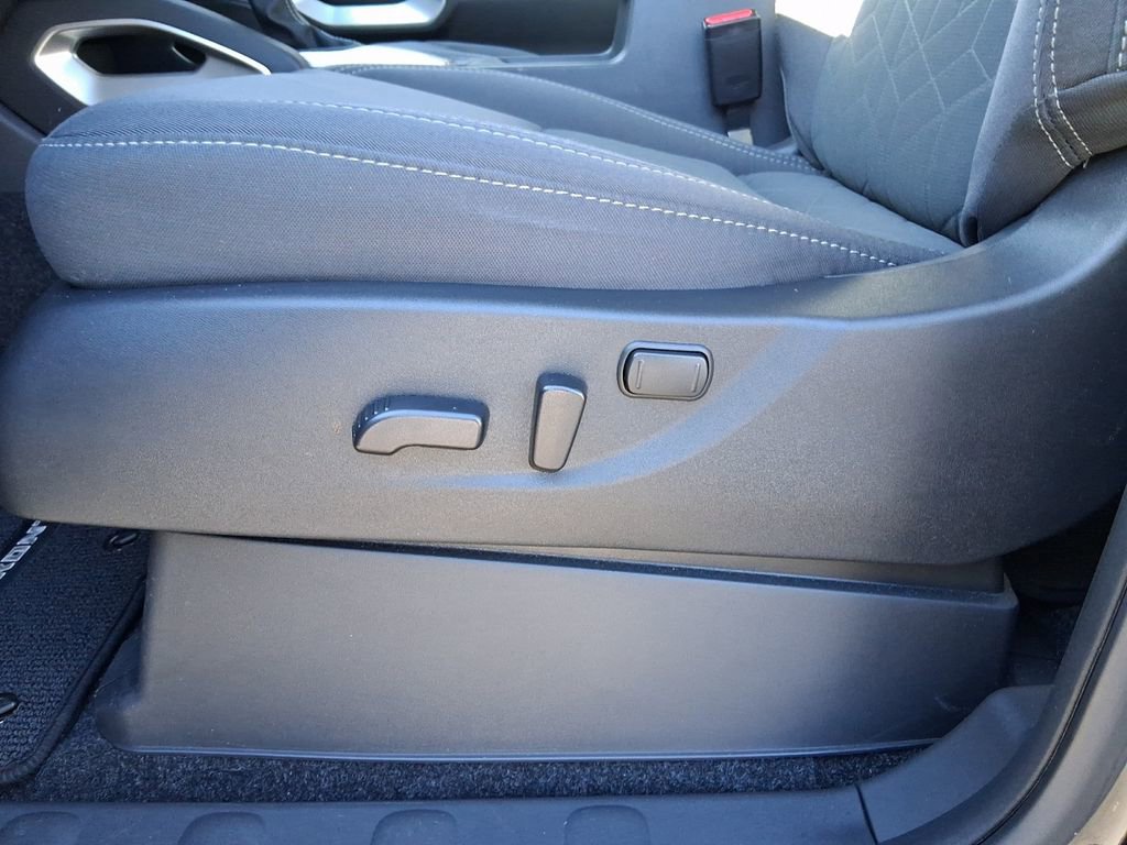 Used 2025 Nissan Frontier SV w/ SV Convenience Package image 13