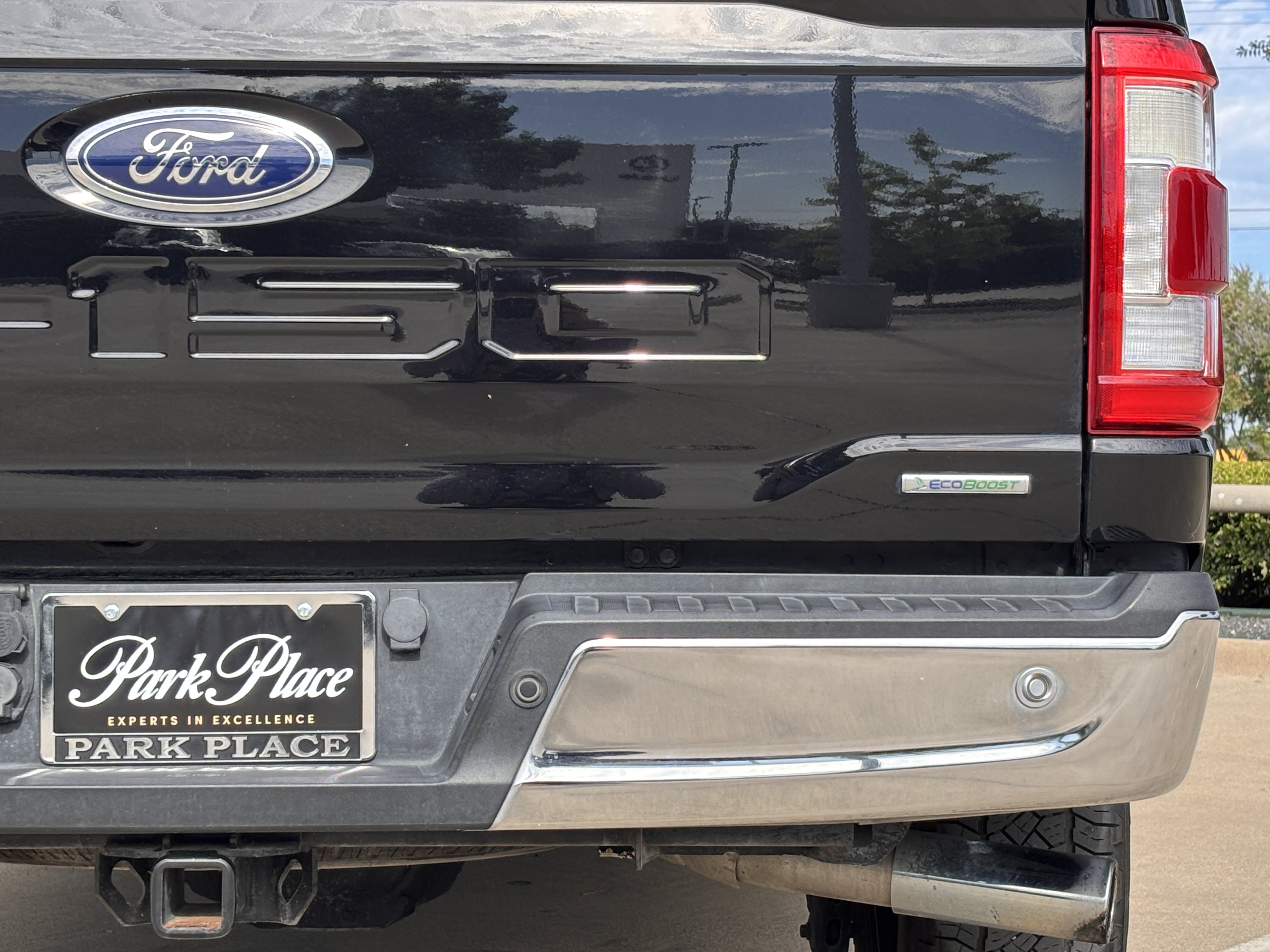 Used 2021 Ford F150 Lariat w/ Equipment Group 502A High AWD/4WD image 16