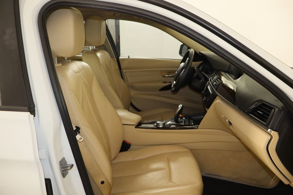 Used 2014 BMW 328i xDrive Sedan image 19