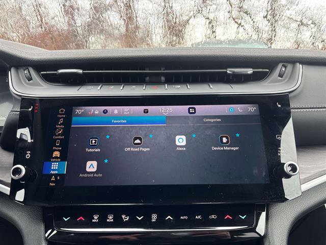 New 2026 Jeep Grand Cherokee Limited AWD/4WD image 15