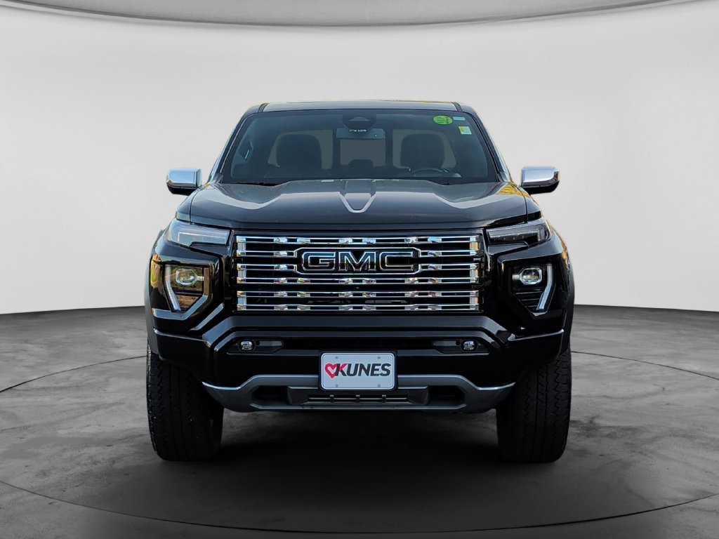 Used 2024 GMC Canyon Denali AWD/4WD image 2