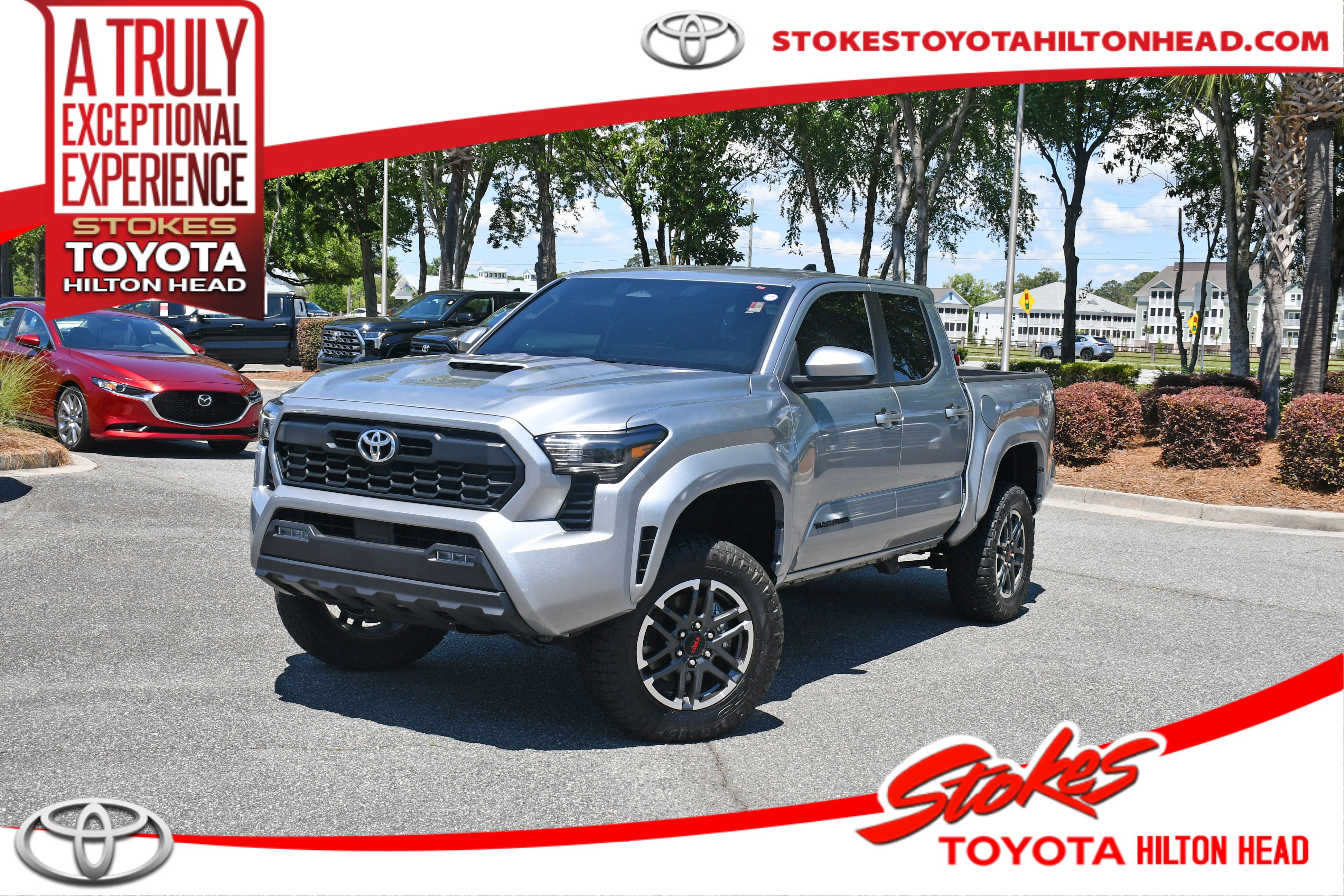 Used 2025 Toyota Tacoma TRD Sport AWD/4WD image 1