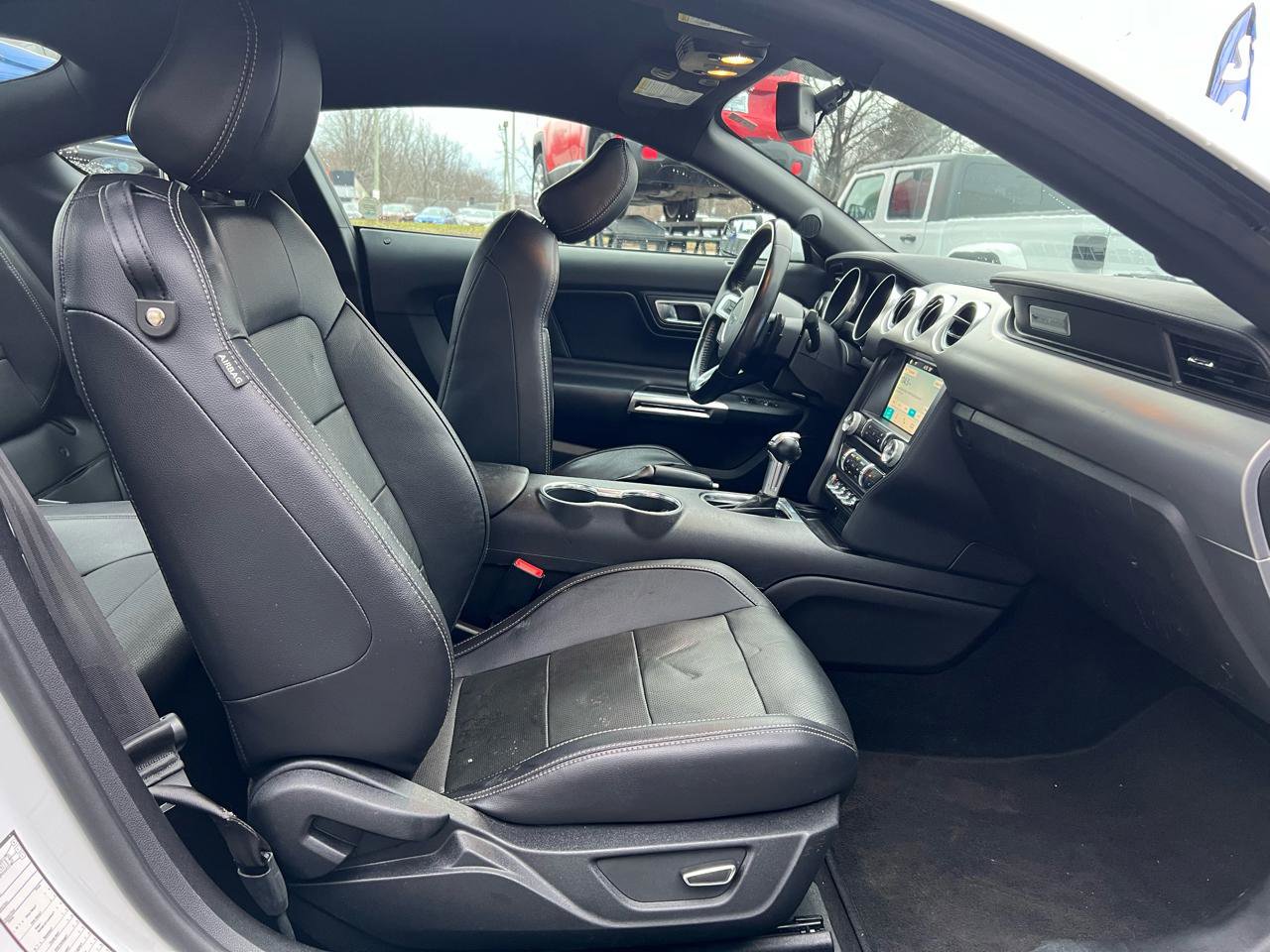 Used 2019 Ford Mustang Premium image 14