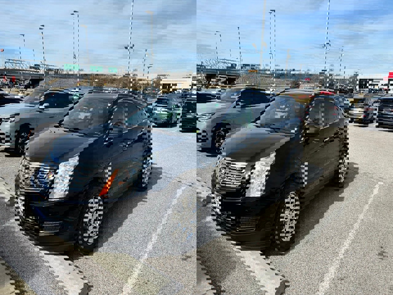 Used 2014 Cadillac SRX Luxury w/ Driver Awareness Package image 2