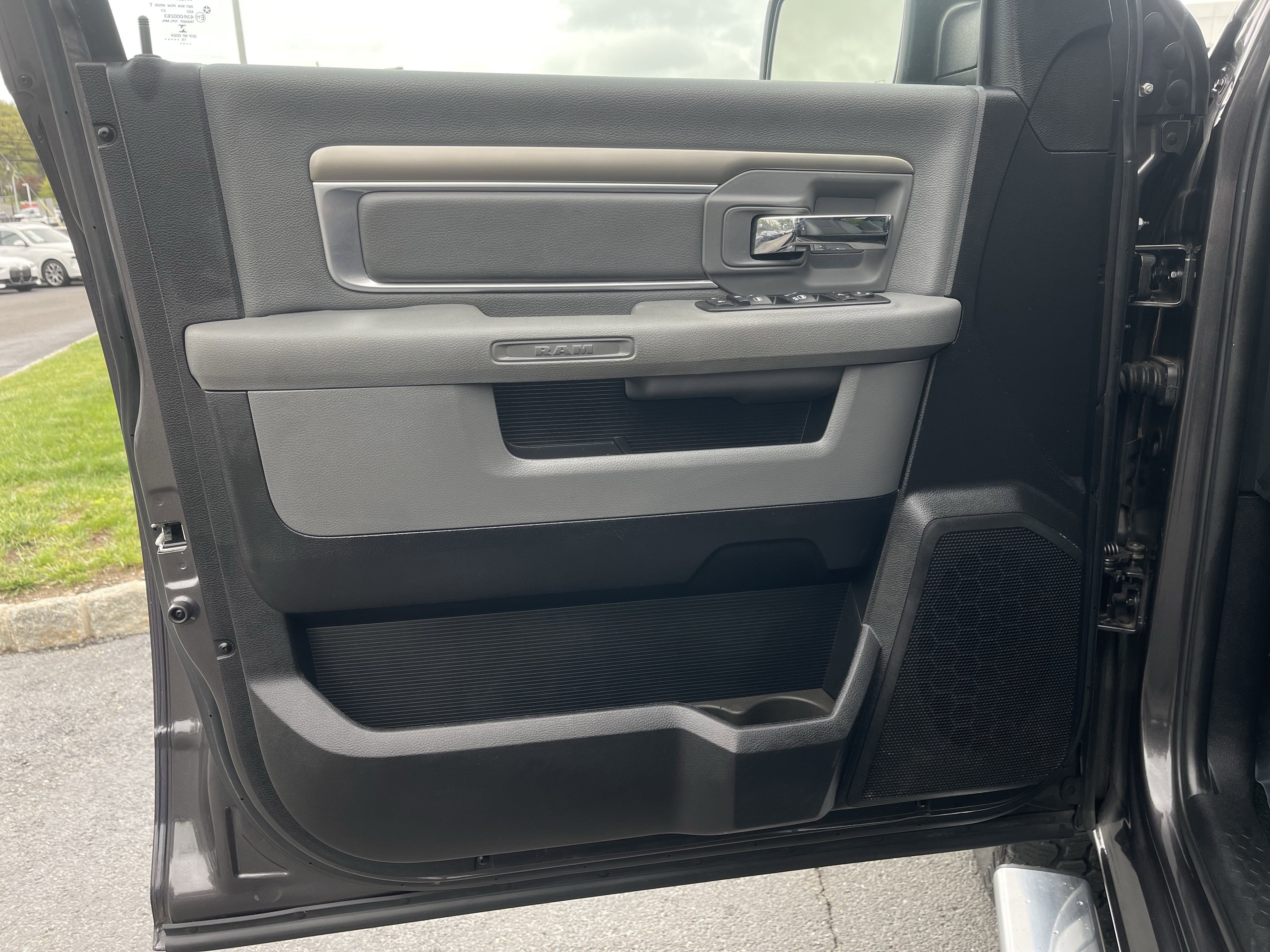 Used 2016 RAM 1500 Big Horn AWD/4WD image 12