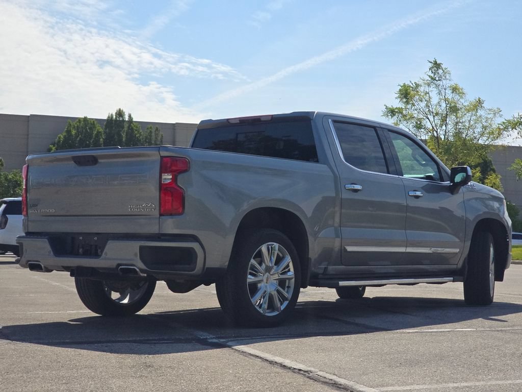 Used 2024 Chevrolet Silverado 1500 High Country w/ Technology Package AWD/4WD image 17