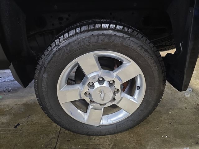 Used 2016 Chevrolet Silverado 2500 LTZ w/ LTZ Plus Package image 31