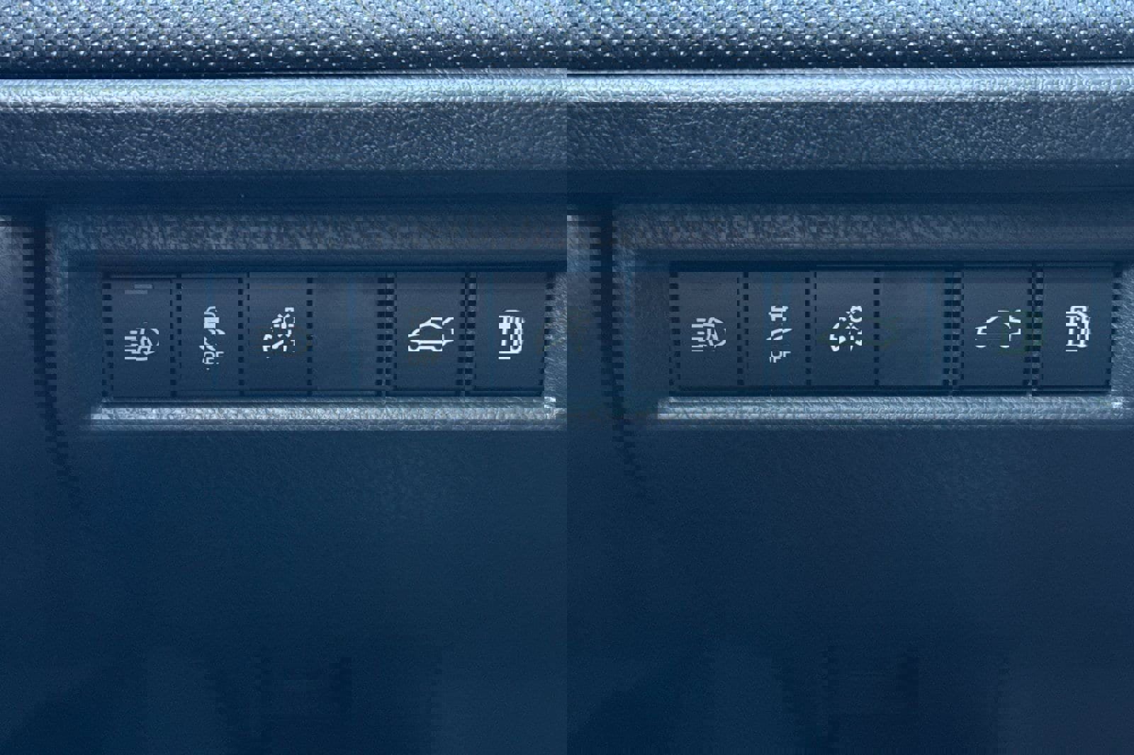 New 2026 Toyota Camry Hybrid image 27