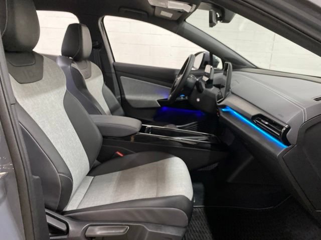 Used 2025 Volkswagen ID.4 Pro RWD image 26
