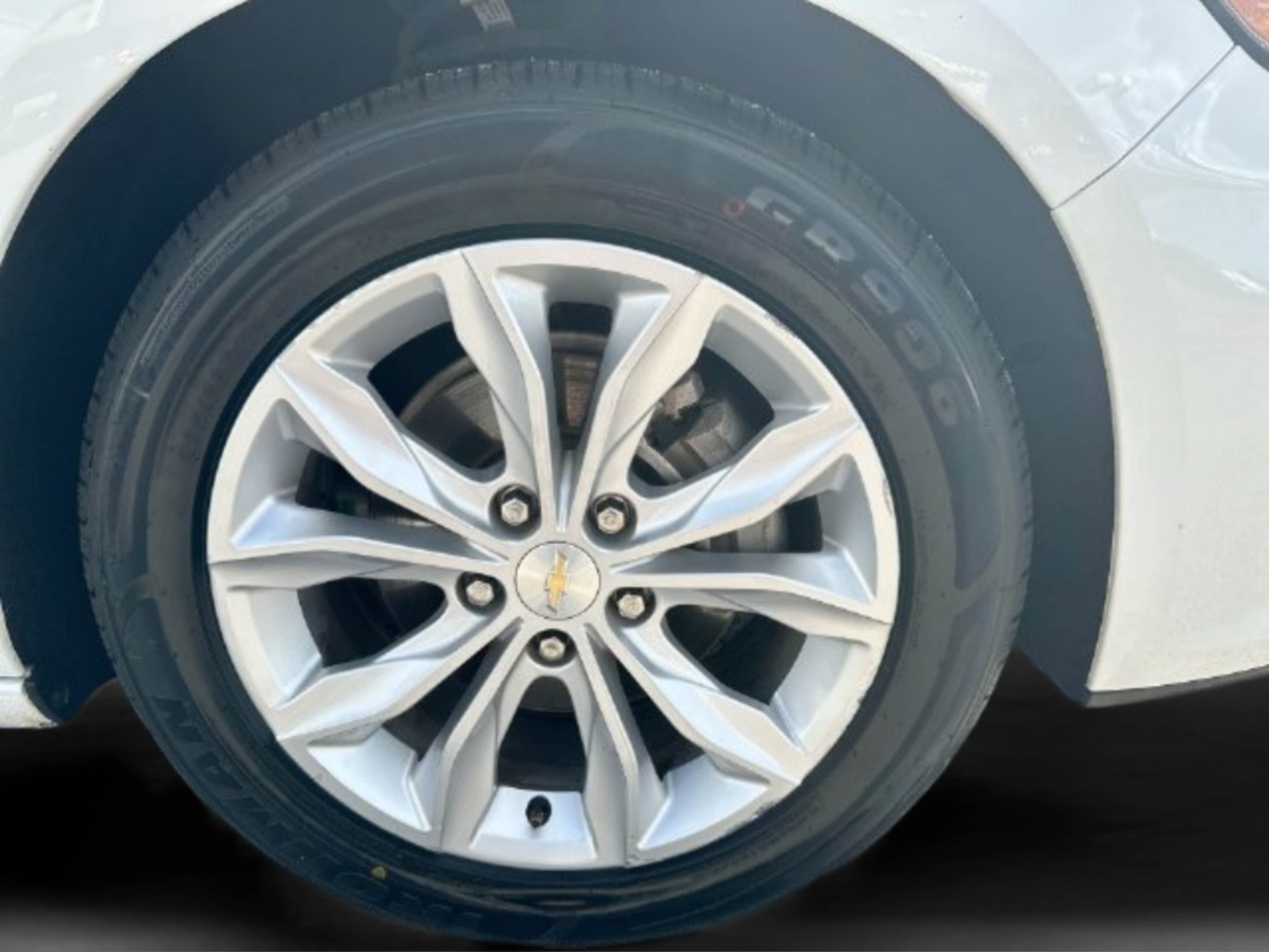 Used 2023 Chevrolet Malibu LT FWD image 28