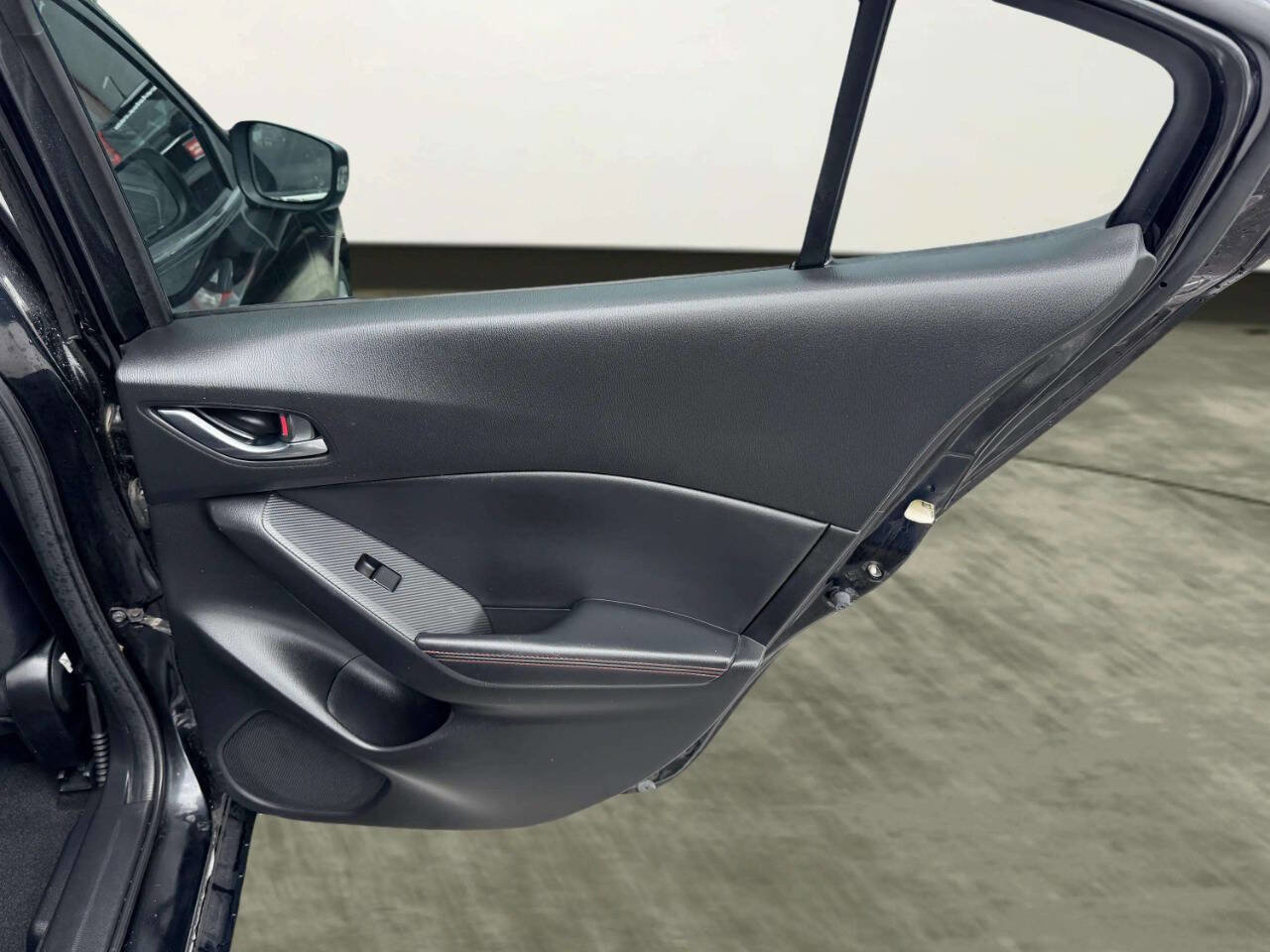 Used 2015 MAZDA MAZDA3 s Grand Touring FWD image 19