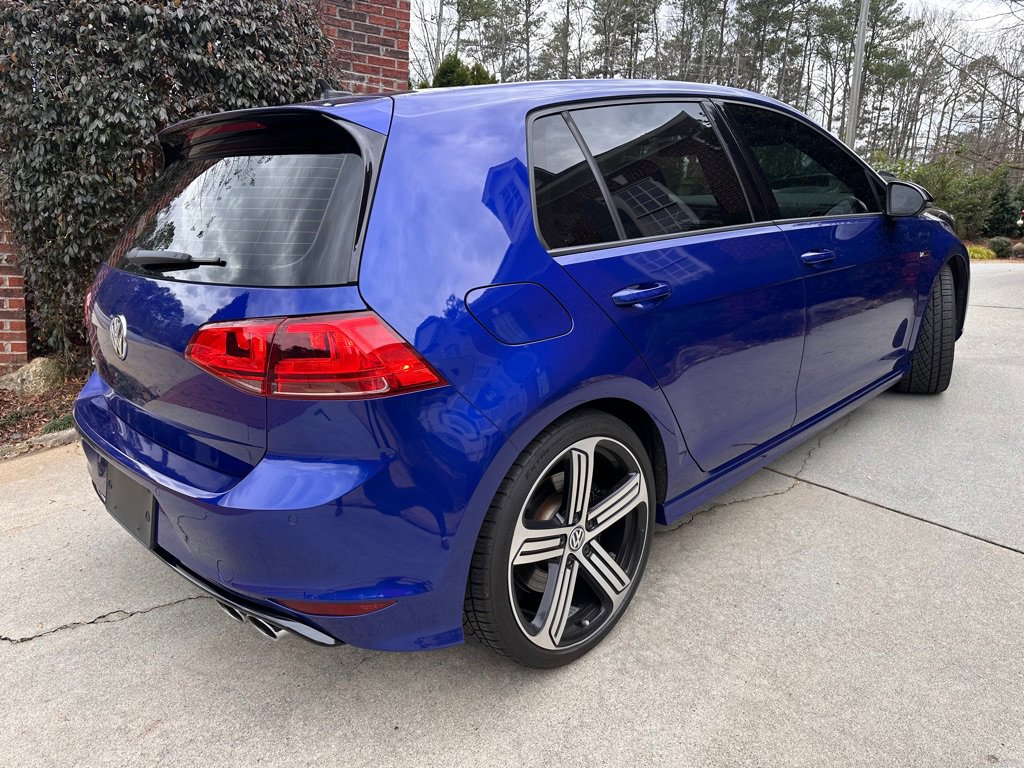 Used 2015 Volkswagen Golf R 4-Door image 8