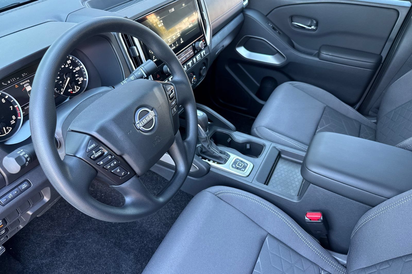 New 2026 Nissan Frontier SV w/ Tow Package AWD/4WD image 10