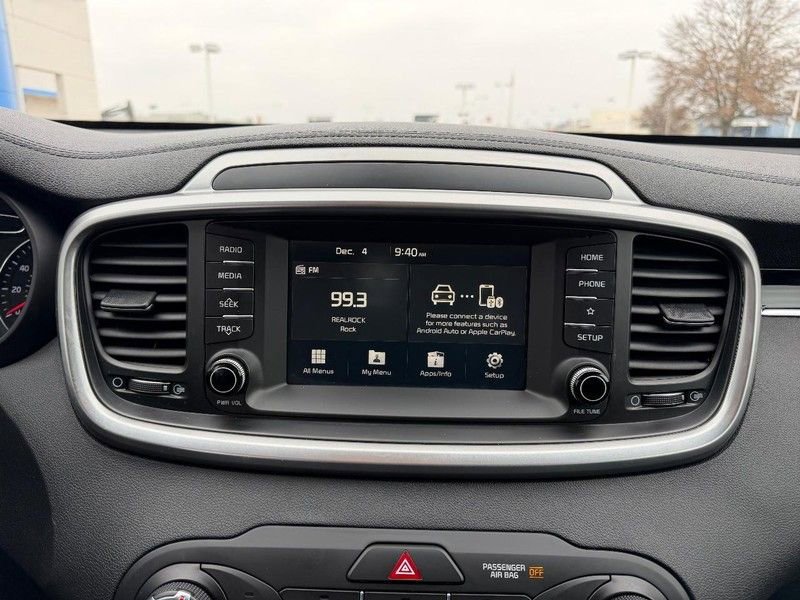 Used 2019 Kia Sorento L image 14