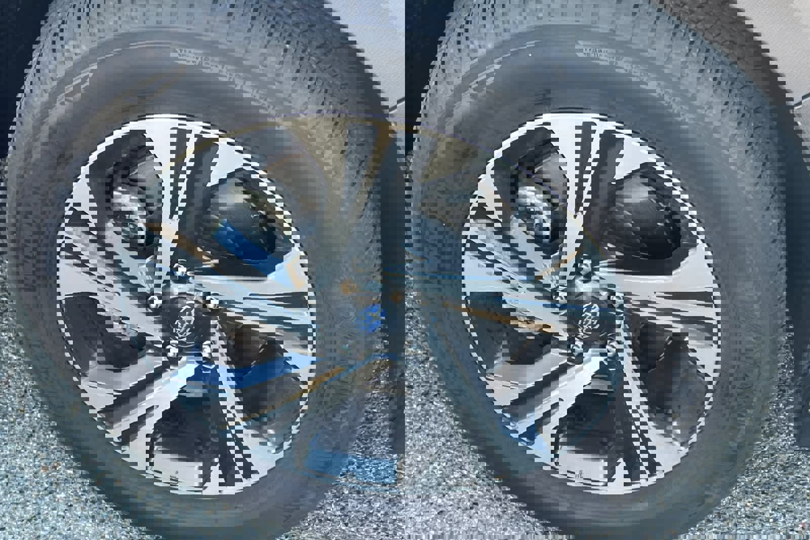 Used 2024 Subaru Crosstrek 2.0i Premium image 14