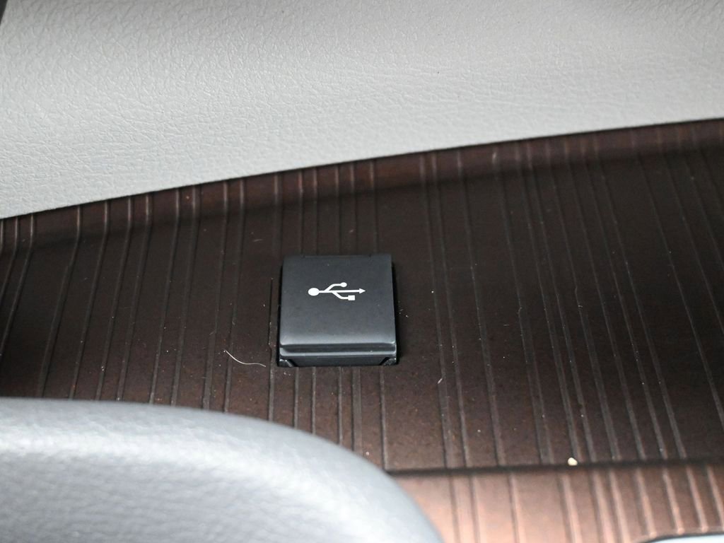 Certified 2021 Toyota Sienna LE FWD image 22