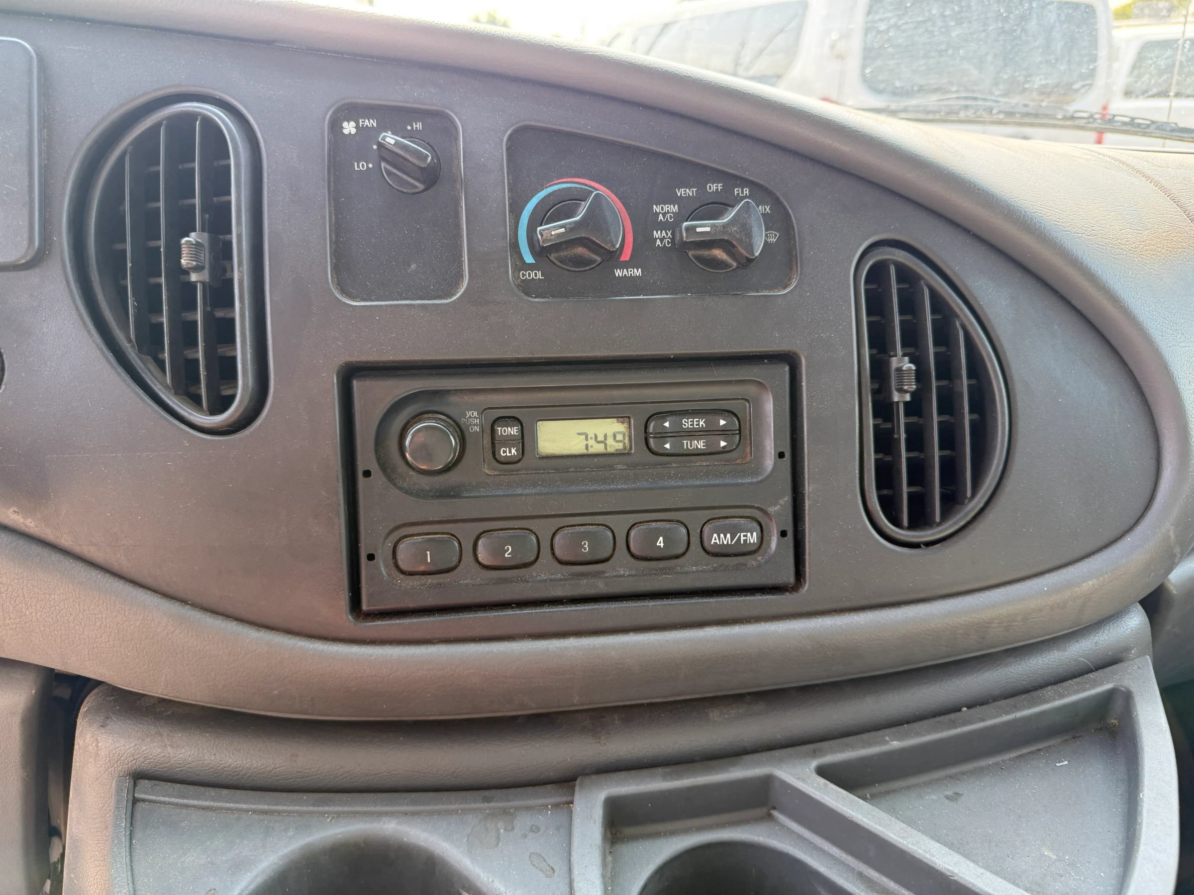 Used 2006 Ford E-450 and Econoline 450 RWD image 12