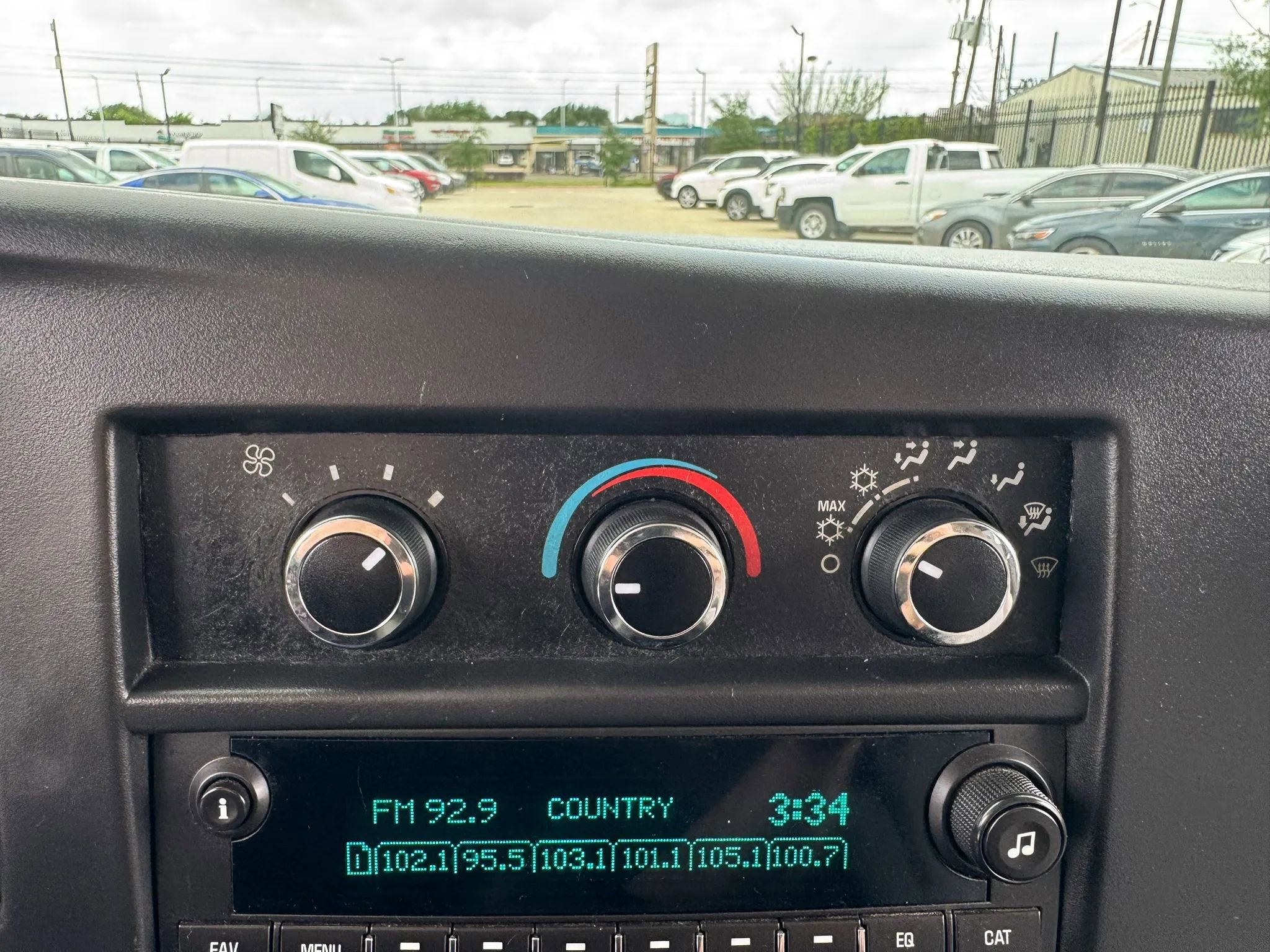 Used 2017 Chevrolet Express 3500 LT w/ LT Preferred Equipment Group image 40
