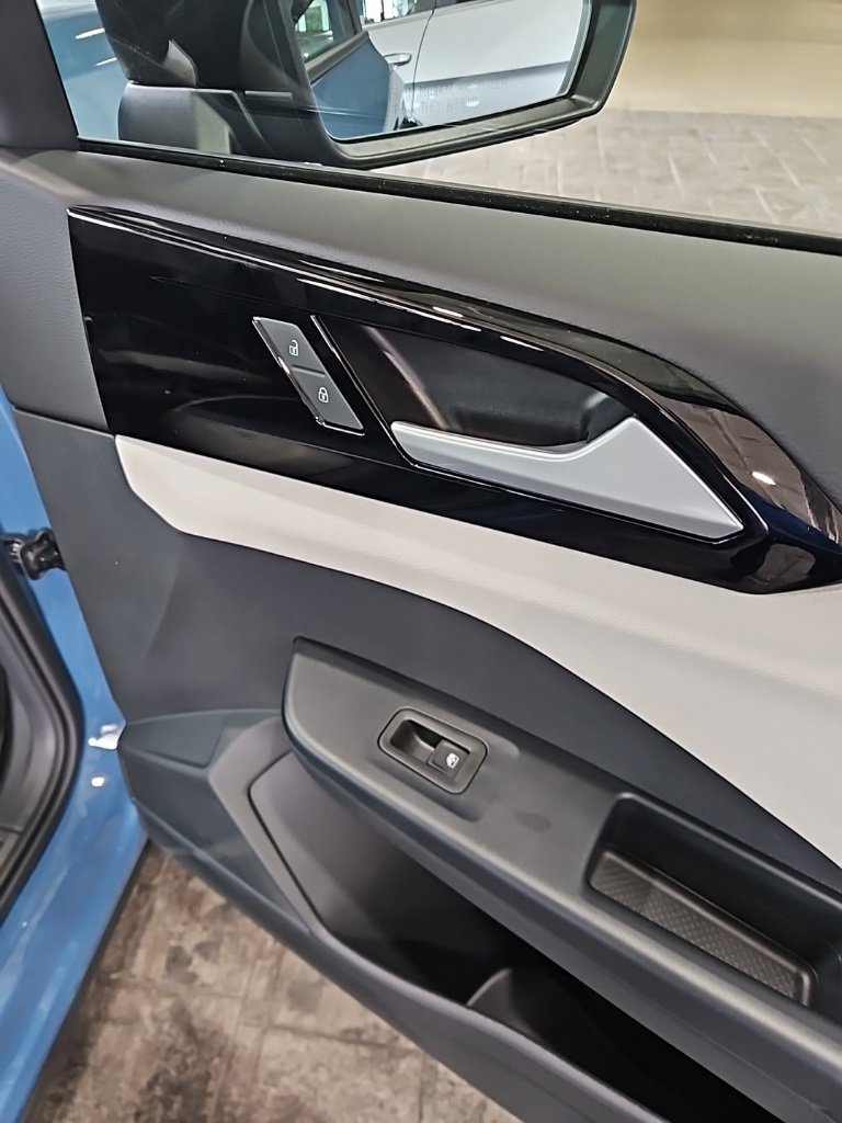 New 2026 Volkswagen Taos S image 12