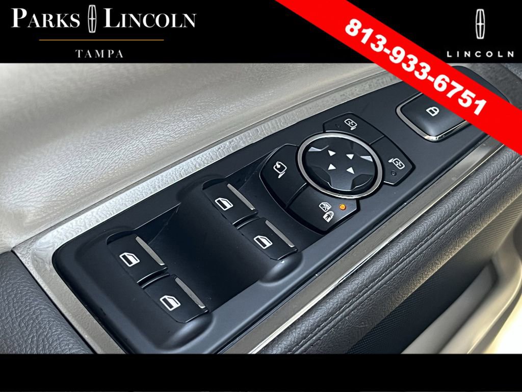 Used 2017 Lincoln Continental Reserve w/ Technology Package image 22