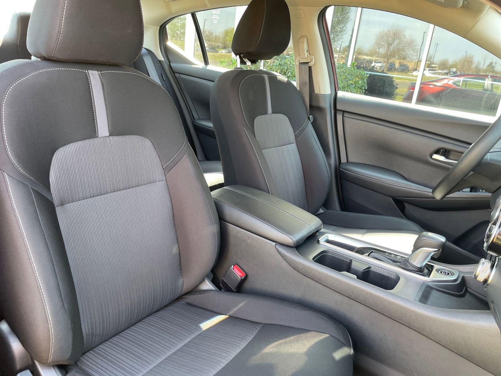 Used 2025 Nissan Sentra SV image 34