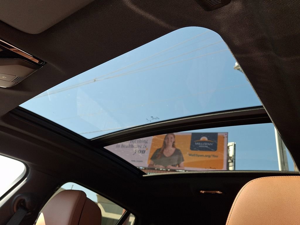 New 2026 BMW X6 M60i image 12