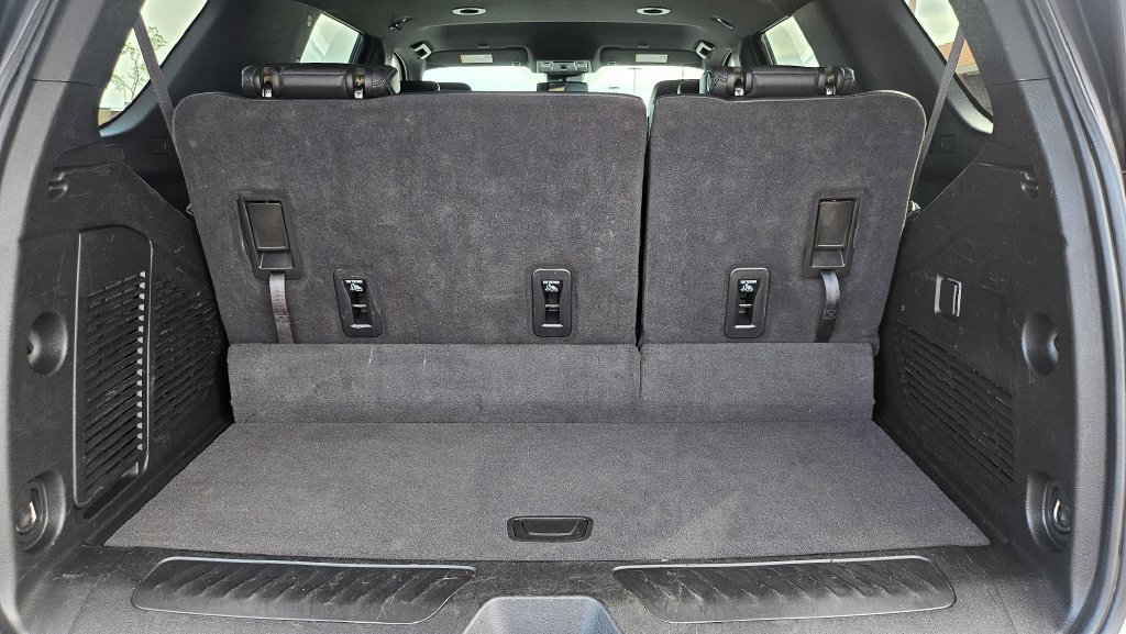 Used 2023 Chevrolet Tahoe LT RWD image 14
