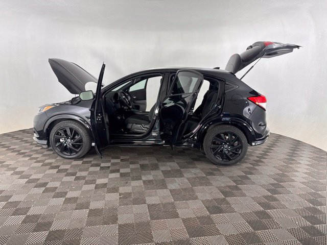 Used 2021 Honda HR-V Sport image 17