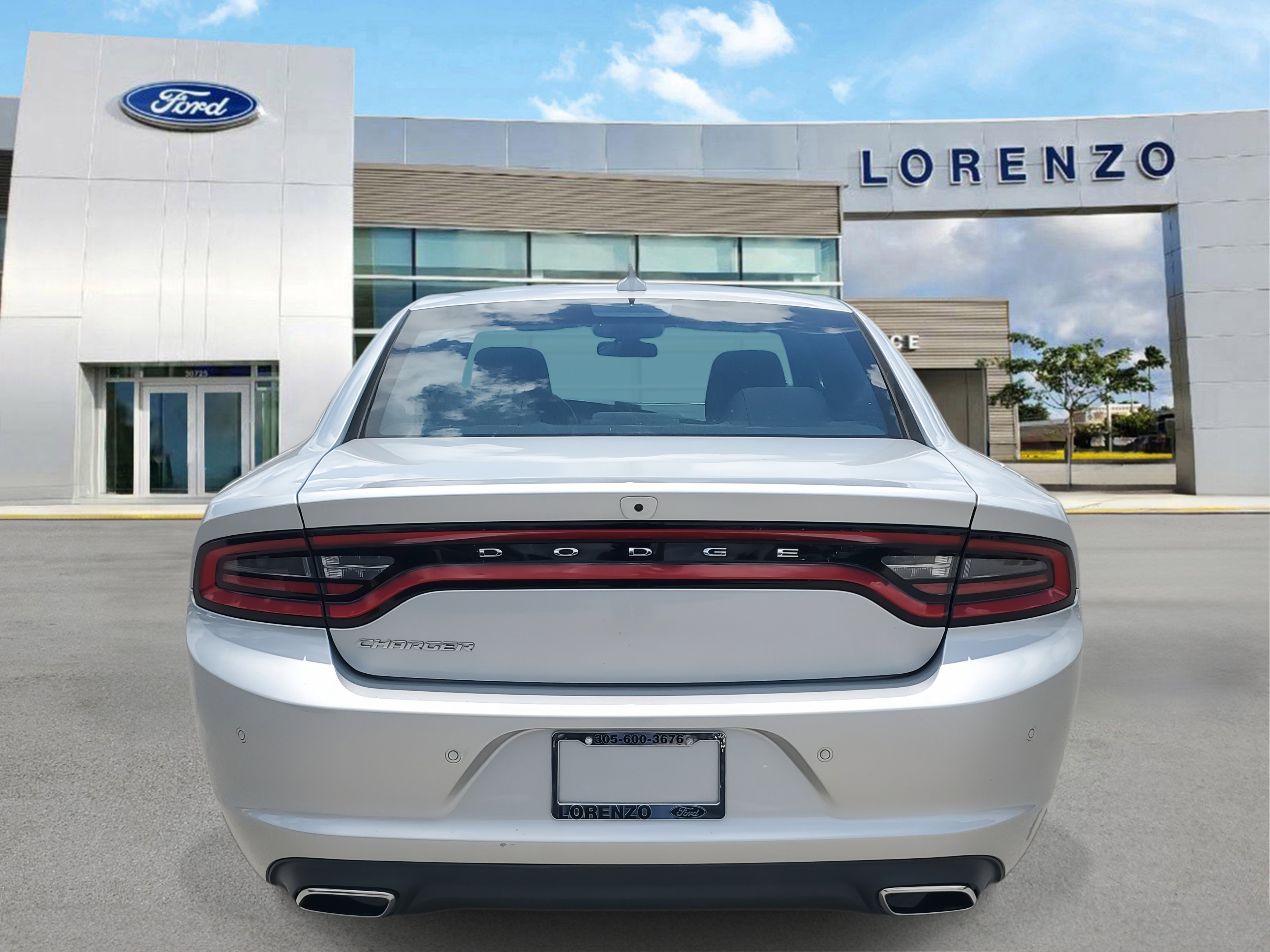 Used 2023 Dodge Charger SXT image 6