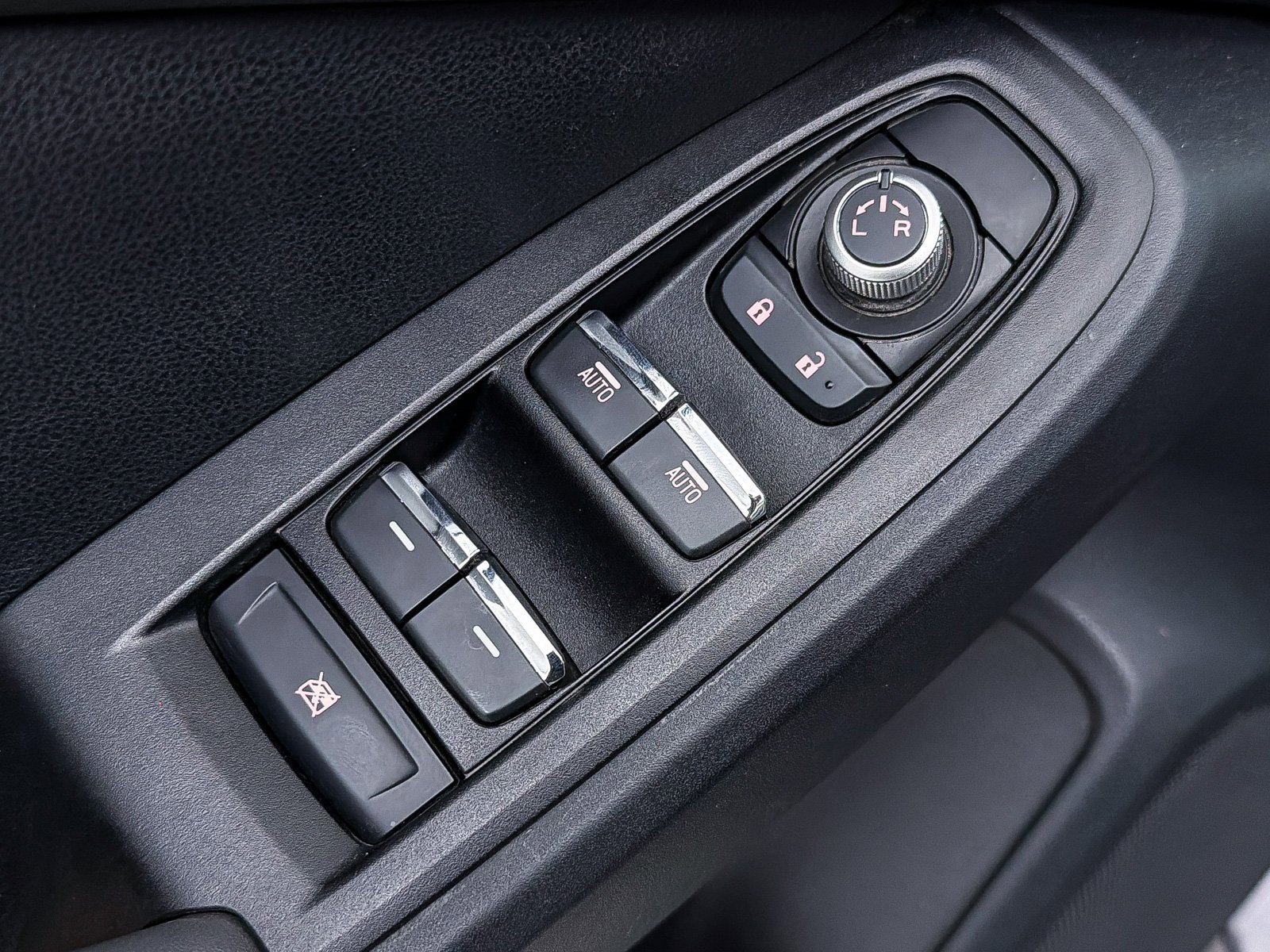 Used 2024 Subaru Crosstrek 2.5i Limited w/ Crosstrek Mirror Package image 21