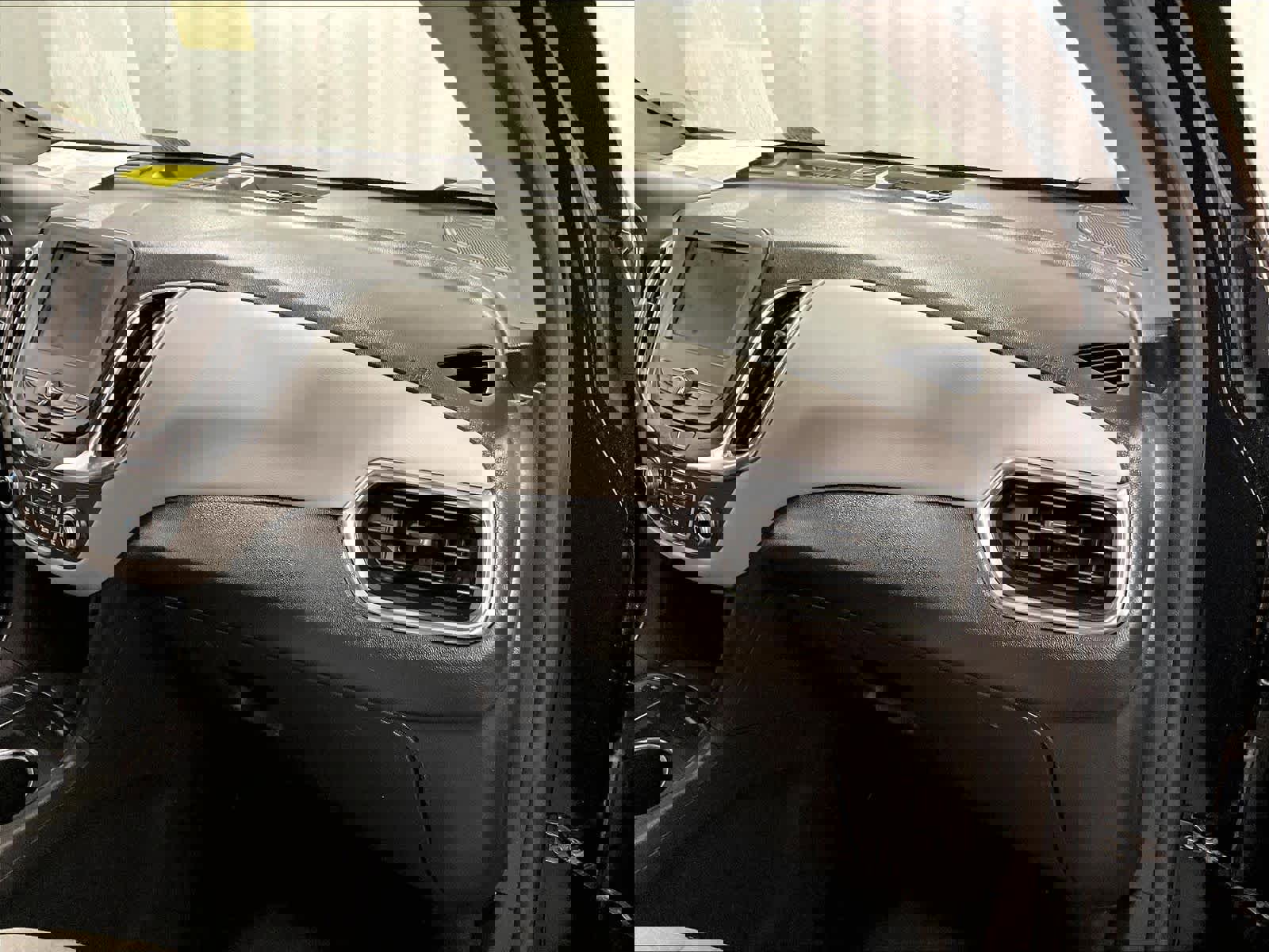 Used 2024 Chevrolet Equinox LT image 13