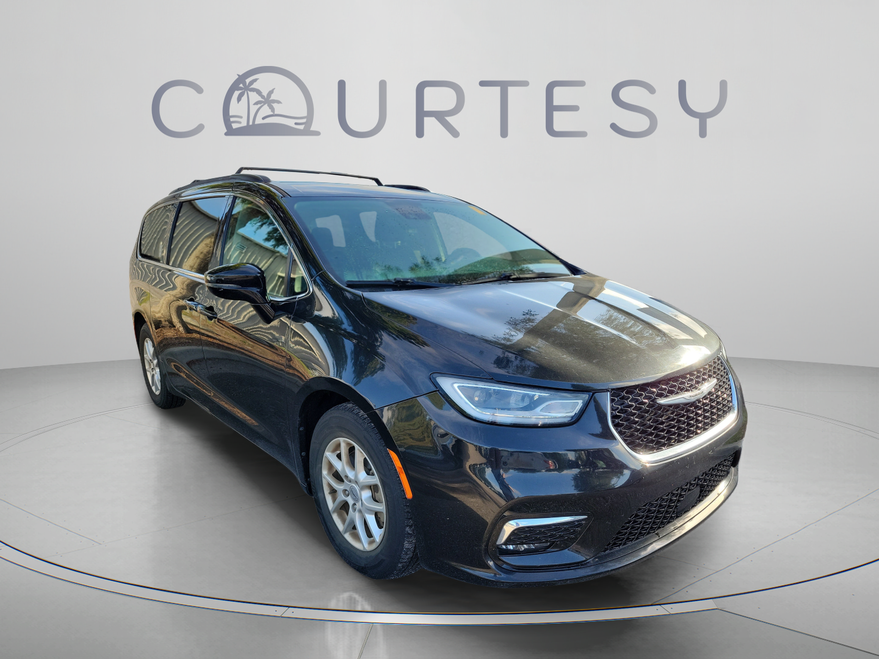 Used 2022 Chrysler Pacifica Touring-L FWD image 15