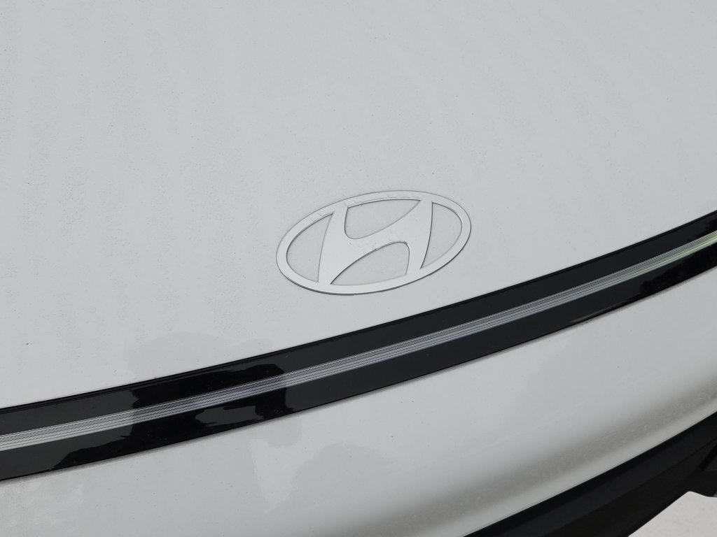 New 2026 Hyundai Kona SEL Sport AWD/4WD image 9