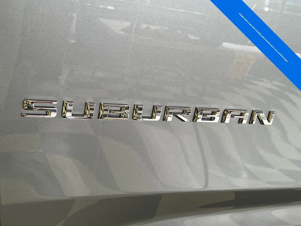 Used 2025 Chevrolet Suburban High Country AWD/4WD image 10