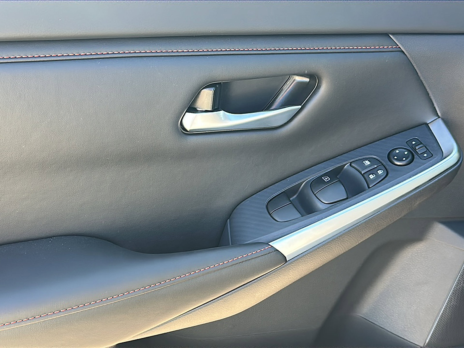 New 2025 Nissan Sentra SR w/ SR Premium Package image 13