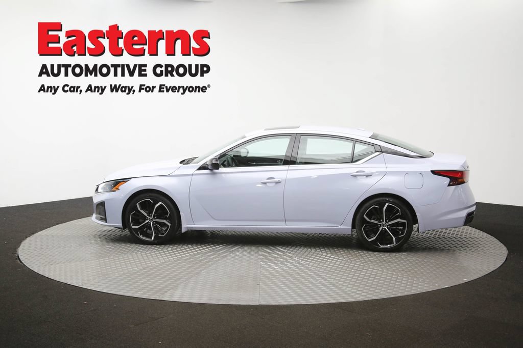 Used 2025 Nissan Altima 2.5 SR w/ SR Premium Package FWD image 62