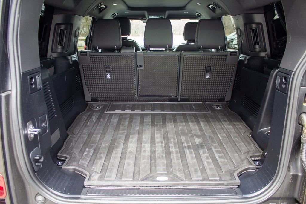 Used 2025 Land Rover Defender 130 Outbound image 23