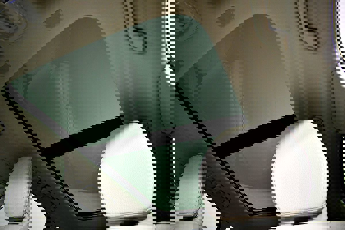 Used 2022 Volvo XC60 B5 Momentum image 34